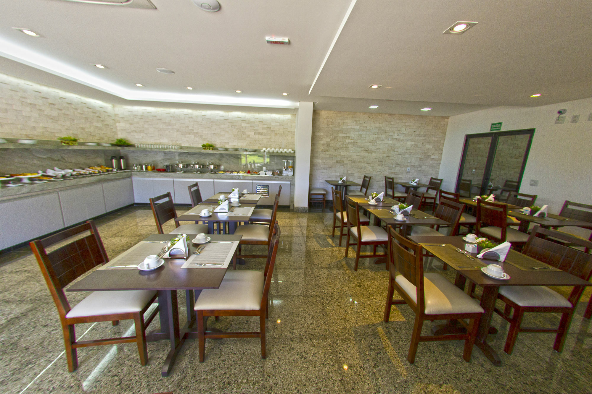 Plaza Inn Breeze Aeroporto Goiânia Exterior foto